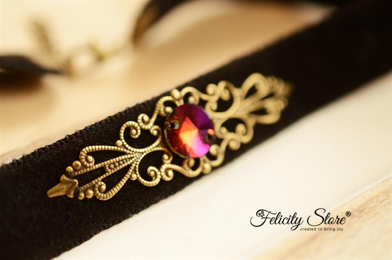 Chokerul, bijuteria ce a rezistat mileniilor