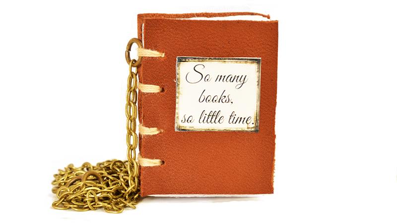 Carti tip pandantiv personalizabile