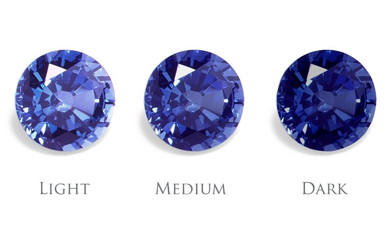 Culoarea safirului si stralucirea cristalului Swarovski